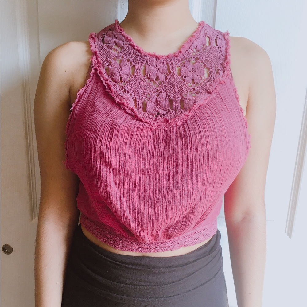 Tie & button back crochet lace purple crop top